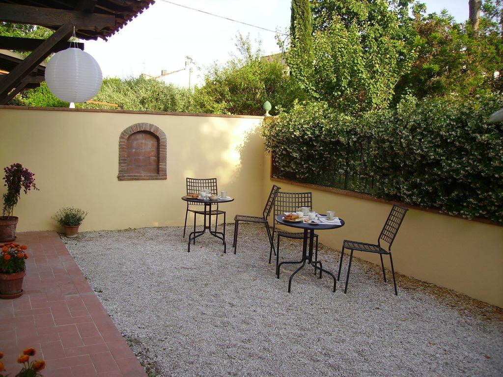 La Voliera Bed & Breakfast Пиза Екстериор снимка