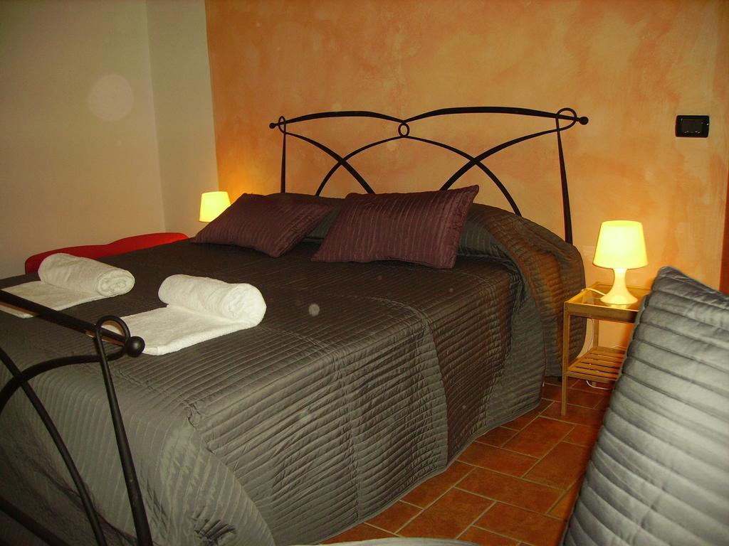 La Voliera Bed & Breakfast Пиза Стая снимка